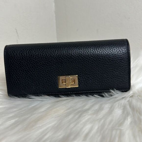COPY - 💯Authentic Fendi Bifold Leather Long Wallet🍀 - Picture 1 of 15